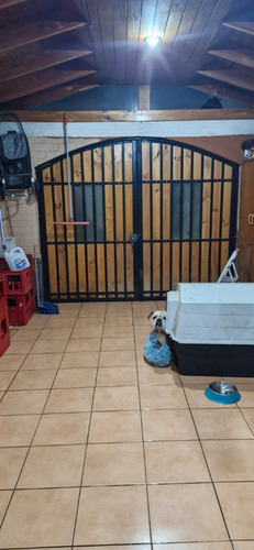 Casa Un Piso En Los Aromos Pasaje Cerrado