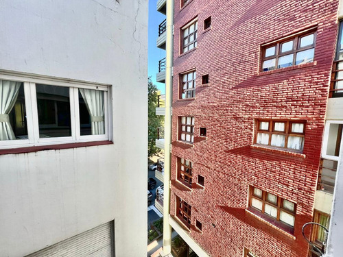 Departamento En Plaza Mitre 3 Amb