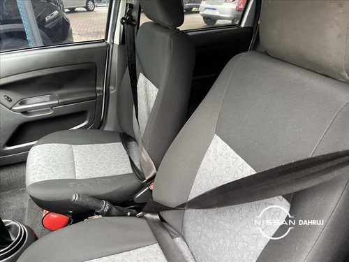 Ford Fiesta 1.6 MPI SEDAN 8V FLEX 4P MANUAL