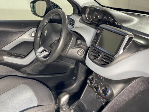 Imagen 12 de 15 de Peugeot 208