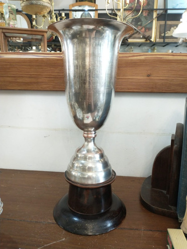 Imagen 1 de 8 de Antigua Copa Trofeo Bañado En Plata Bordeu 79 