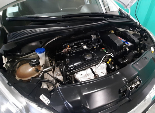 Imagen 15 de 15 de Peugeot 208 Allure