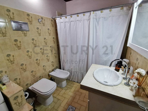 Imagen 12 de 20 de Casa 2 Dormitorios En Venta En Villa Elisa