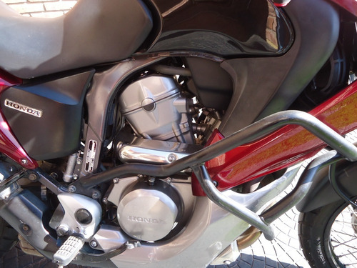 Imagen 10 de 13 de Vdo Honda Transalp 700 Año 2008 Con 24.500 Km En Exc. Estado
