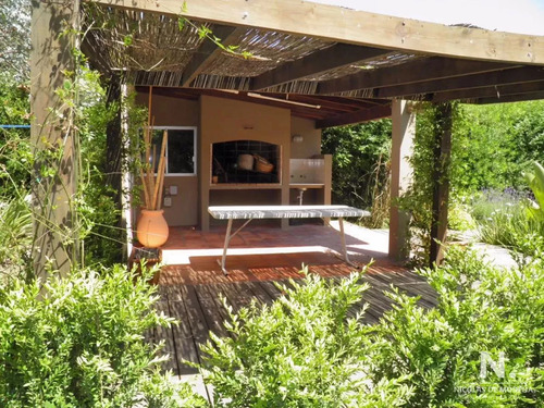 Hermosa Vista Y Comodos Espacios En El Gran Casa En San Rafael