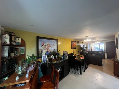 Casa En Venta En Cumbres. Cod V16654