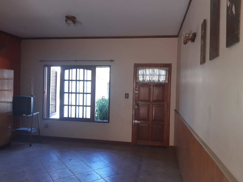 Imagen 5 de 29 de Venta Ph En Ramos Mejia 4 Amb Con Cochera Y Patio