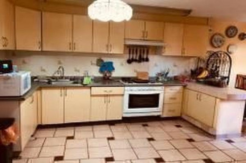 Casa En Venta, En Avenida Francisco Número 78, Casa A, Lote 3 Barrio De San Francisco Magdalena Contreras,cdmx, Rf3-ru