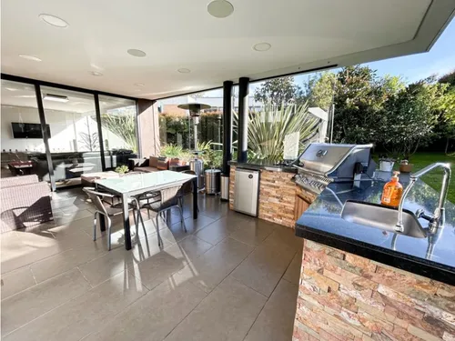 Vendemos Casa Moderna En El Alto De Las Palmas Envigado