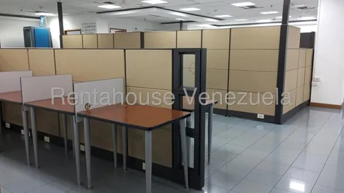 Se Alquila Oficina En La Urbina