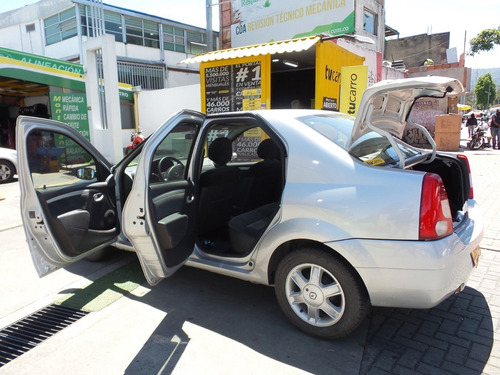 Renault Logan Expressión 1.600 Mt