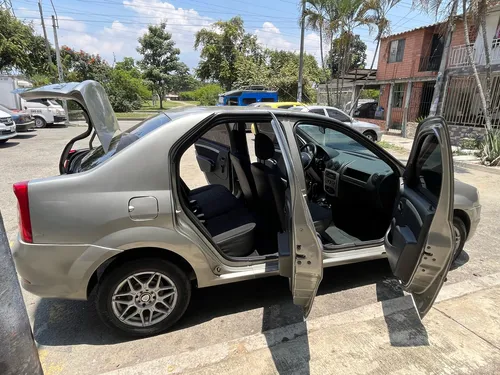 Renault Logan 1.6 Expression Fii