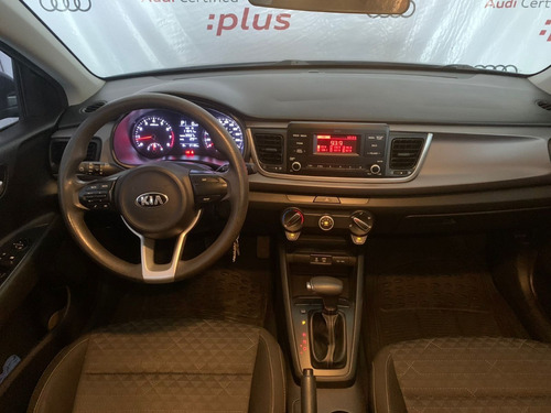 Imagen 6 de 10 de Kia Rio