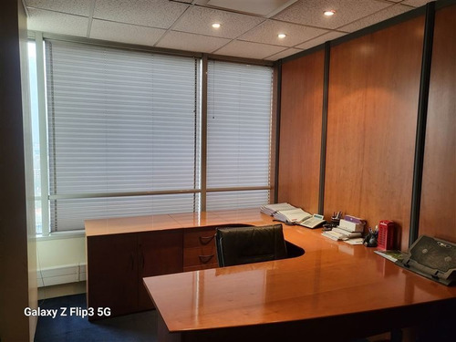 Imagen 4 de 21 de Oficina En Arriendo En Providencia