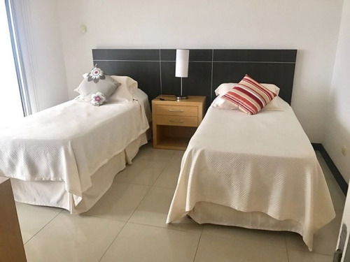 Apartamento 3 Dormitorios En Playa Brava, Punta Del Este.