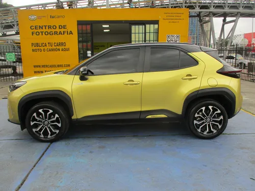 Toyota Yaris Cross Hybrid 1500cc At Aa
