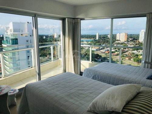 Imagen 13 de 19 de Apartamento En Venta, Mansa, Venta Temporario, 3 Dormitorios , Punta Del Este