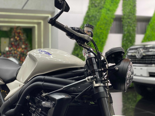 Imagen 3 de 12 de Triumph Speed Triple 1050
