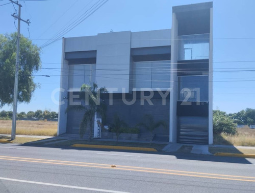 Edificio Comercial En Venta, Ejido Lo De Juarez Irapuato Guanajuato