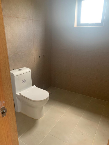 Venta, Edificio De 7 Niveles Ubicado En Gazcue, Santo Domingo