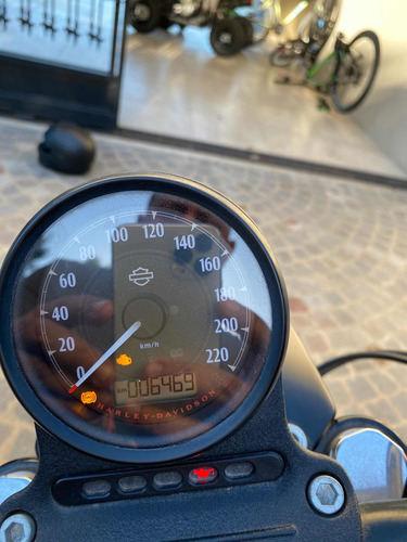 Harley Davidson 883