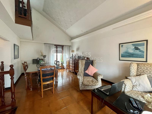 Casa En Venta 4 Ambientes Con Garage ~ Barrio San Carlos Mar Del Plata