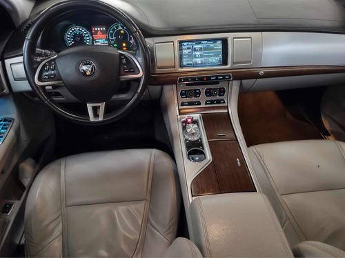 Imagen 8 de 15 de Jaguar Xf 2014 3.0 Xf Luxury V6 T At