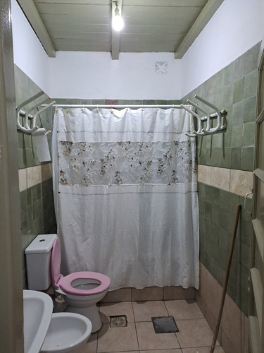 Alquiler De Habitación En Casa De Familia Simples Y Dobles.