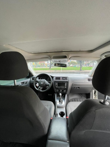 Volkswagen Nuevo Jetta Trendline 2.5 Cc