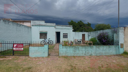 Casa En Venta 2 Ambientes A Reciclar - Lujan