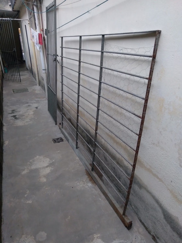 Imagem 2 de 3 de Vende-se Portão