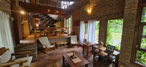 Casa 5 Dormitorios Pileta Y Arroyo Propio En Tanti