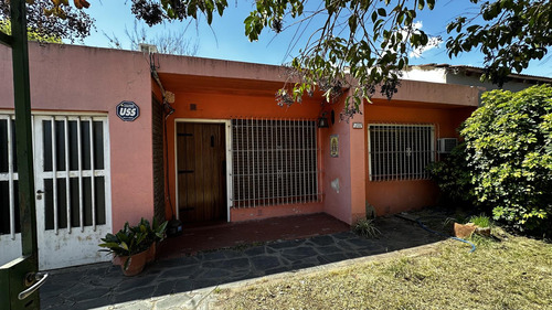 Venta -casa 3 Amb- Ituzaingó Norte- Parque Leoir- Gran Parque