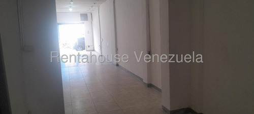 Local Comercial En Alquiler Al Centro, Carlina M. Alquila