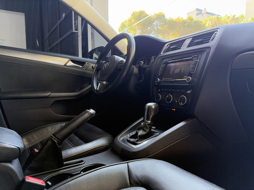 Volkswagen Vento 2.0 Sportline Tsi 200cv Bi-xenon Dsg
