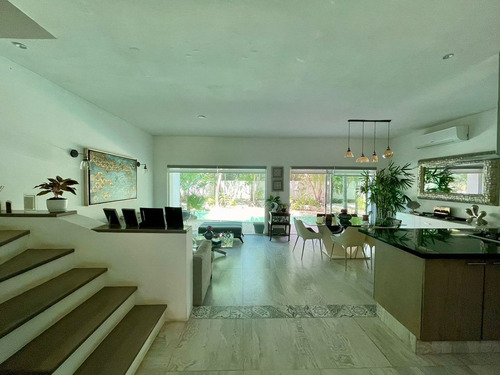 Imagen 4 de 30 de Cancún-venta Villa En Lagos Del Sol!