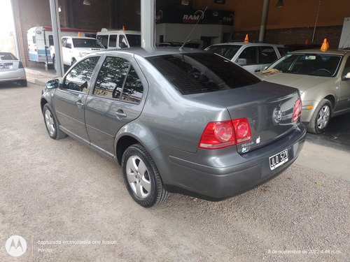 Imagen 4 de 9 de Volkswagen Bora 2011 1.9 Trendline I 100cv