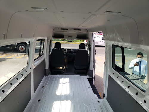 Volkswagen Crafter 2.0 Pasajeros 5.0 Ton Lwb Caja Extendida Mt