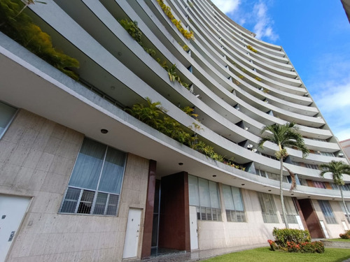 Apartamento Ubicado En La Avenida Rómulo Gallegos. Sebucán.