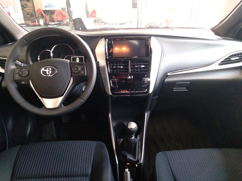 Imagen 4 de 8 de Toyota Yaris 0 Km