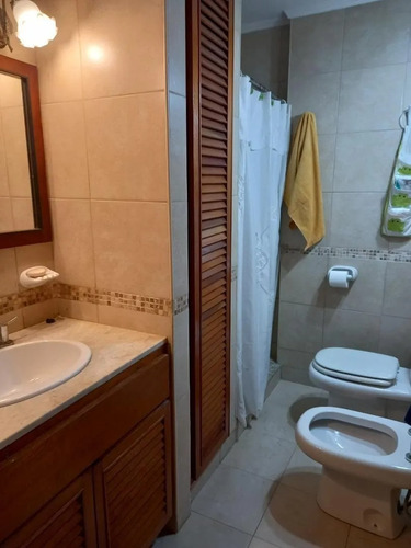 Apto Credito Casa En Venta . Tres Dormitorios 1 En Suite. Patio Y Terraza