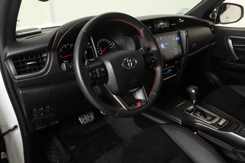 Toyota SW4 2.8 Tdi Gr-s 4x4 7as 6at