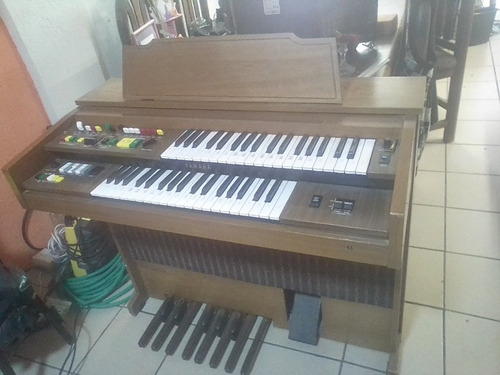 Órgano Yamaha Electone A55n