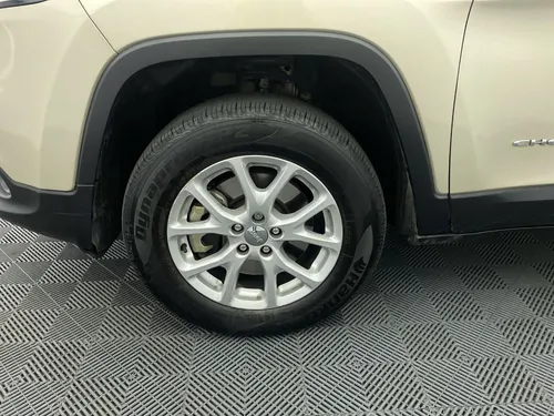 Jeep Cherokee 3.2 Longitude Plus