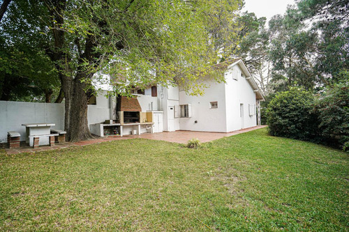 Ph En Av. De Las Artes Nº 931- Zona Viejo Golf- 3 Ambientes Con Playroom