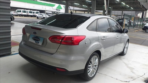 Imagem 6 de 9 de Ford Focus 2.0 Se Plus Fastback 16v