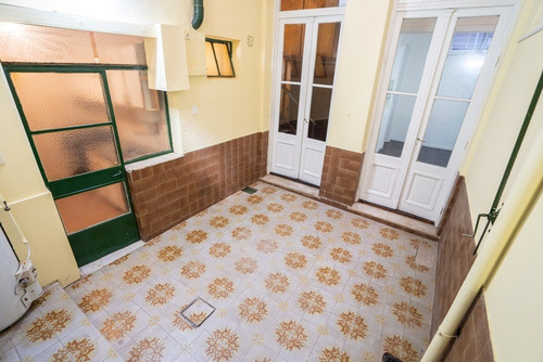 Departamento Ph En Venta En Parque Patricios, Capital Federal, Buenos Aires
