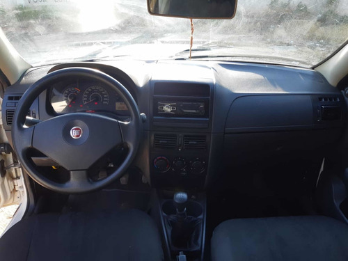 Imagem 10 de 13 de Fiat Strada 2011 1.4 Fire Flex 2p