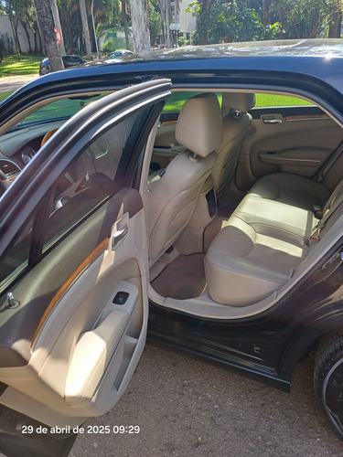 Chrysler 300C 3.6 V6 4p