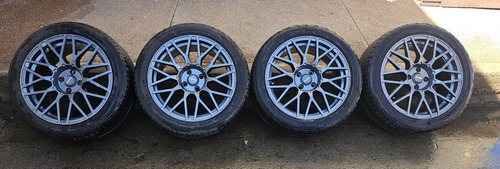 Llantas 17 4x100 Momo Con Cubiertas Bridgestone